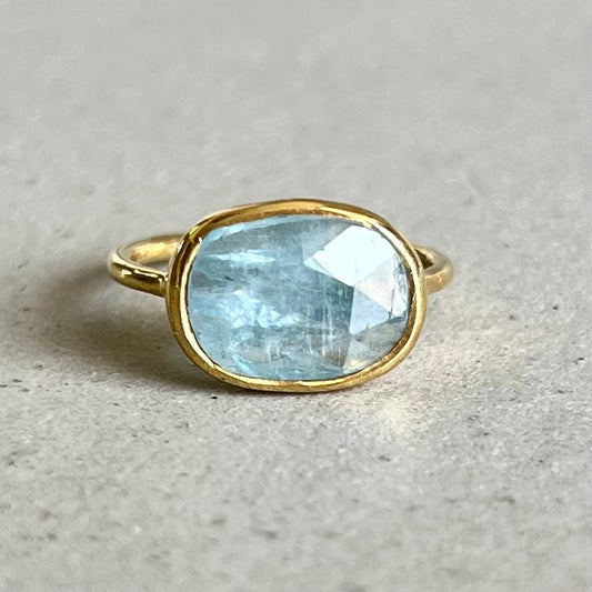 Green Kyanite/グリーンカイヤナイトA